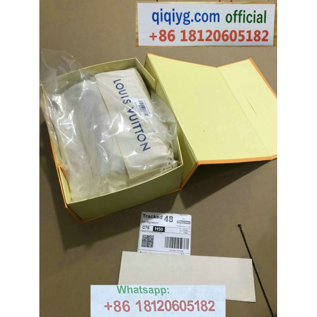 qiqiyg.com Offizielle Mode 2025: Handtaschen, Kleidung und Schuhe im Großhandel zum besten Preis QQYG267