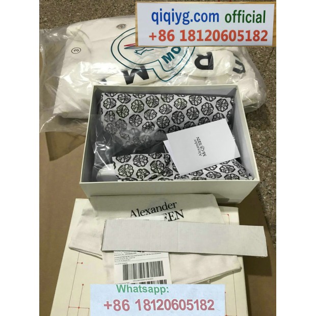 qiqiyg.com Offizielle Mode 2025: Handtaschen, Kleidung und Schuhe im Großhandel zum besten Preis QQYG280