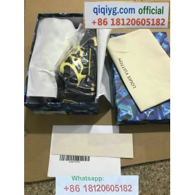 qiqiyg.com Offizielle Mode 2025: Handtaschen, Kleidung und Schuhe im Großhandel zum besten Preis QQYG286