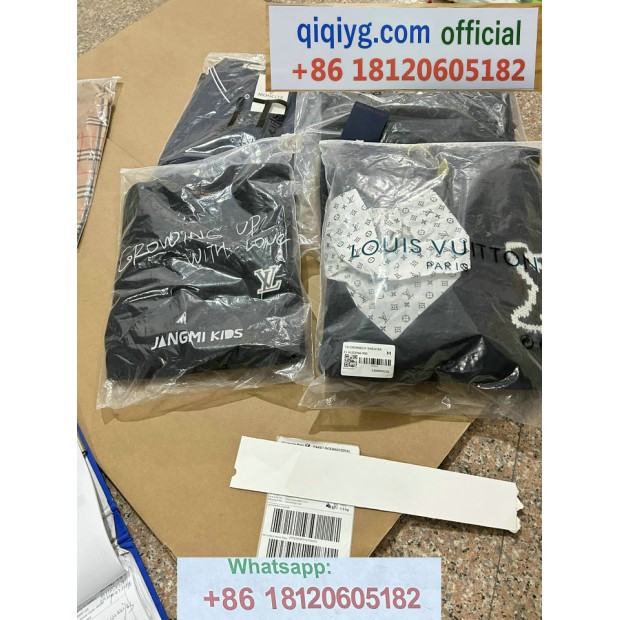 qiqiyg.com Offizielle Mode 2025: Handtaschen, Kleidung und Schuhe im Großhandel zum besten Preis QQYG289