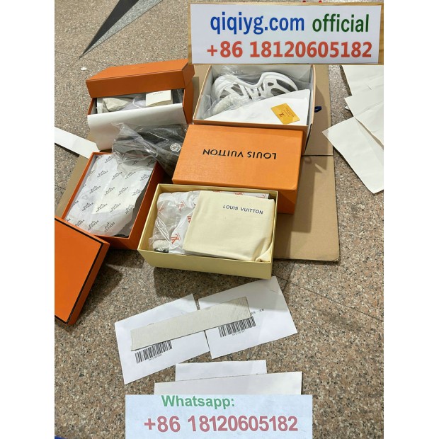 qiqiyg.com Offizielle Mode 2025: Handtaschen, Kleidung und Schuhe im Großhandel zum besten Preis QQYG301