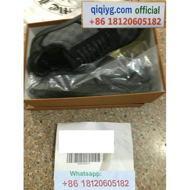 qiqiyg.com Offizielle Mode 2025: Handtaschen, Kleidung und Schuhe im Großhandel zum besten Preis QQYG314