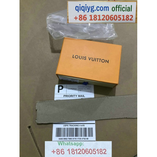 qiqiyg.com Offizielle Mode 2025: Handtaschen, Kleidung und Schuhe im Großhandel zum besten Preis QQYG319