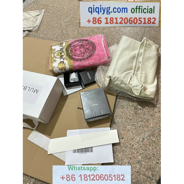 qiqiyg.com Offizielle Mode 2025: Handtaschen, Kleidung und Schuhe im Großhandel zum besten Preis QQYG325