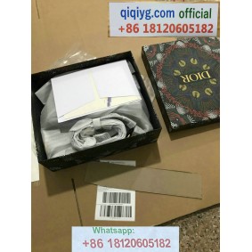 qiqiyg.com Offizielle Mode 2025: Handtaschen, Kleidung und Schuhe im Großhandel zum besten Preis QQYG348