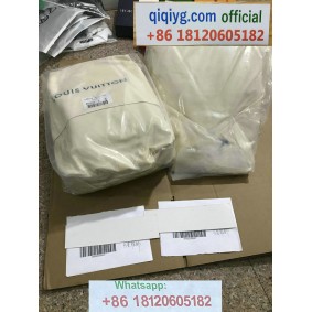 qiqiyg.com Offizielle Mode 2025: Handtaschen, Kleidung und Schuhe im Großhandel zum besten Preis QQYG350