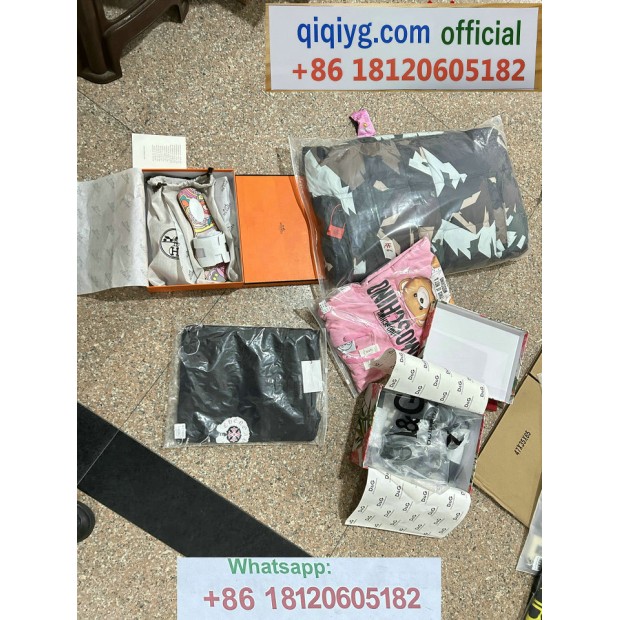 qiqiyg.com Offizielle Mode 2025: Handtaschen, Kleidung und Schuhe im Großhandel zum besten Preis QQYG381