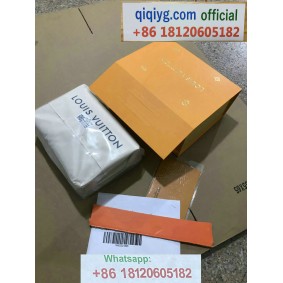 qiqiyg.com Offizielle Mode 2025: Handtaschen, Kleidung und Schuhe im Großhandel zum besten Preis QQYG391