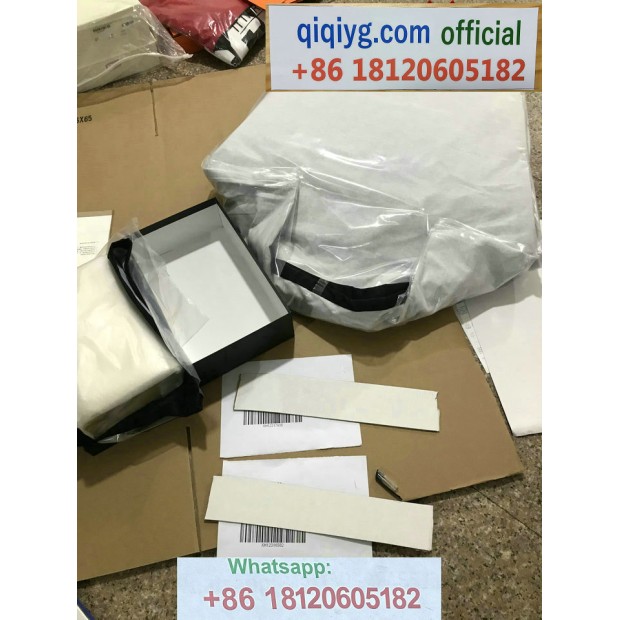 qiqiyg.com Offizielle Mode 2025: Handtaschen, Kleidung und Schuhe im Großhandel zum besten Preis QQYG392