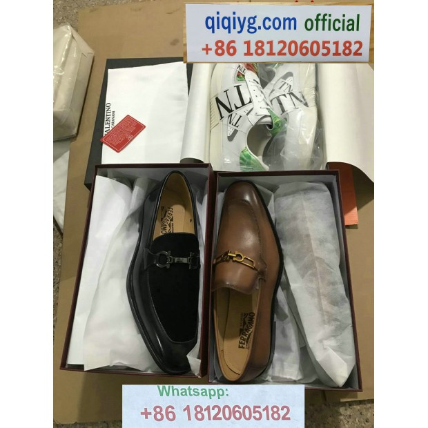 qiqiyg.com Offizielle Mode 2025: Handtaschen, Kleidung und Schuhe im Großhandel zum besten Preis QQYG415