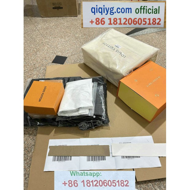 qiqiyg.com Offizielle Mode 2025: Handtaschen, Kleidung und Schuhe im Großhandel zum besten Preis QQYG417