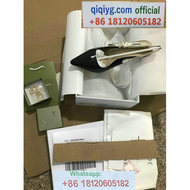 qiqiyg.com Offizielle Mode 2025: Handtaschen, Kleidung und Schuhe im Großhandel zum besten Preis QQYG438