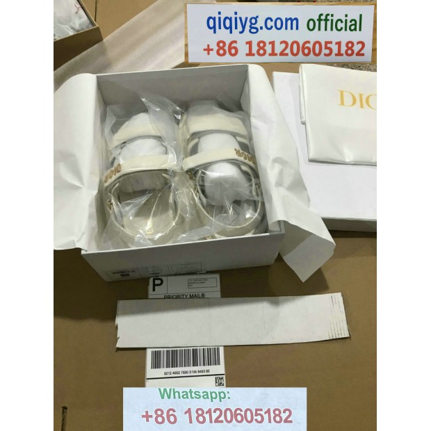 qiqiyg.com Offizielle Mode 2025: Handtaschen, Kleidung und Schuhe im Großhandel zum besten Preis QQYG540