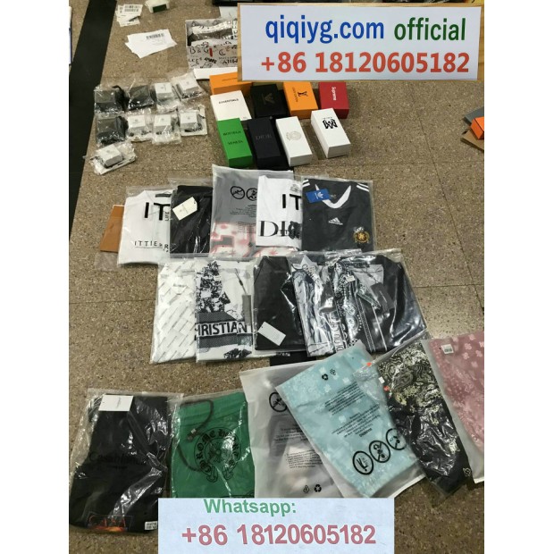 qiqiyg.com Offizielle Mode 2025: Handtaschen, Kleidung und Schuhe im Großhandel zum besten Preis QQYG542