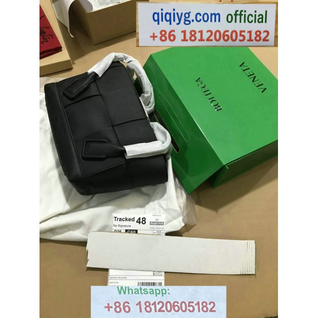 qiqiyg.com Offizielle Mode 2025: Handtaschen, Kleidung und Schuhe im Großhandel zum besten Preis QQYG555