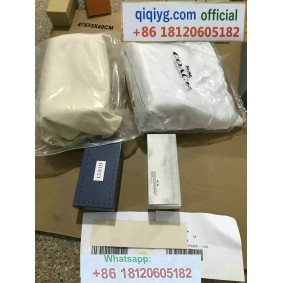 qiqiyg.com Offizielle Mode 2025: Handtaschen, Kleidung und Schuhe im Großhandel zum besten Preis QQYG560