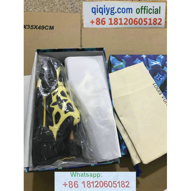 qiqiyg.com Offizielle Mode 2025: Handtaschen, Kleidung und Schuhe im Großhandel zum besten Preis QQYG584