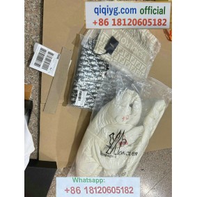 qiqiyg.com Offizielle Mode 2025: Handtaschen, Kleidung und Schuhe im Großhandel zum besten Preis QQYG592