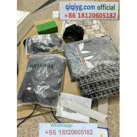 qiqiyg.com Offizielle Mode 2025: Handtaschen, Kleidung und Schuhe im Großhandel zum besten Preis QQYG631