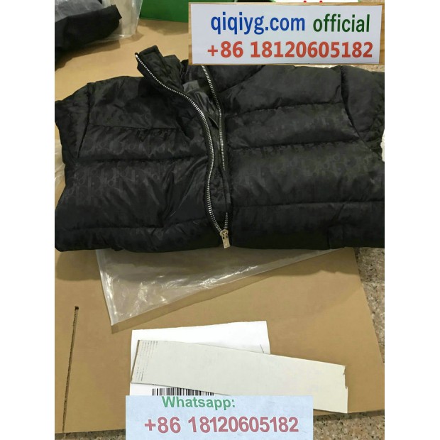 qiqiyg.com Offizielle Mode 2025: Handtaschen, Kleidung und Schuhe im Großhandel zum besten Preis QQYG651