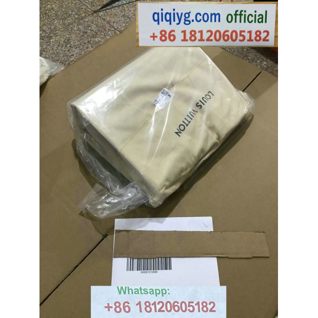 qiqiyg.com Offizielle Mode 2025: Handtaschen, Kleidung und Schuhe im Großhandel zum besten Preis QQYG671