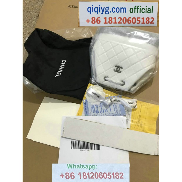 qiqiyg.com Offizielle Mode 2025: Handtaschen, Kleidung und Schuhe im Großhandel zum besten Preis QQYG696