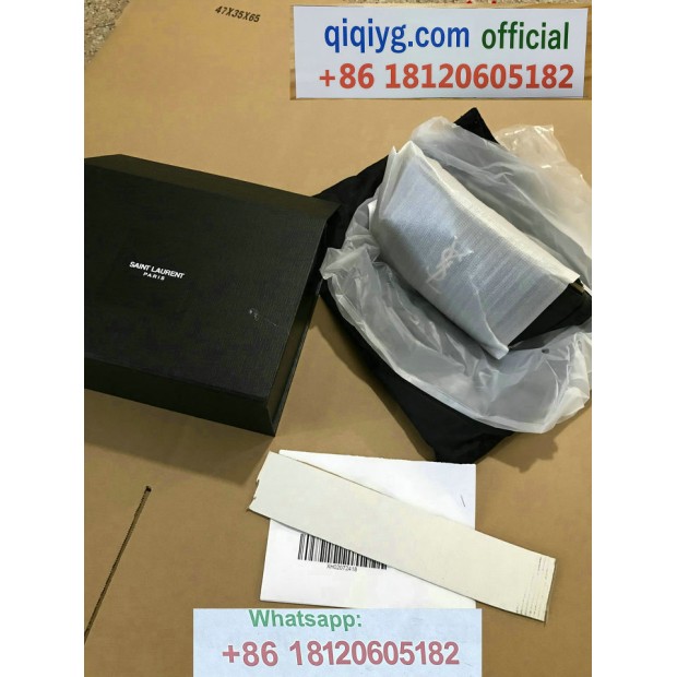 qiqiyg.com Offizielle Mode 2025: Handtaschen, Kleidung und Schuhe im Großhandel zum besten Preis QQYG702