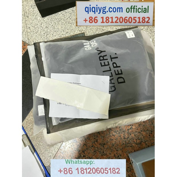 qiqiyg.com Offizielle Mode 2025: Handtaschen, Kleidung und Schuhe im Großhandel zum besten Preis QQYG132