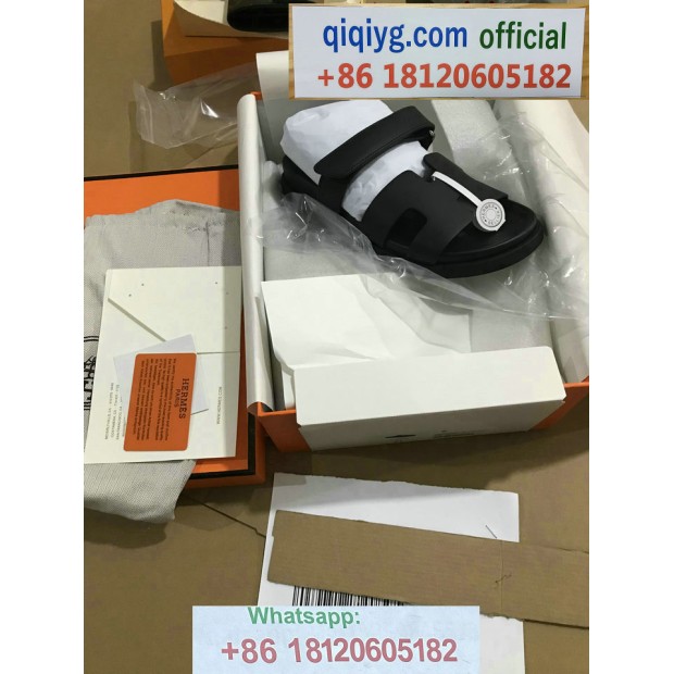 qiqiyg.com Offizielle Mode 2025: Handtaschen, Kleidung und Schuhe im Großhandel zum besten Preis QQYG139