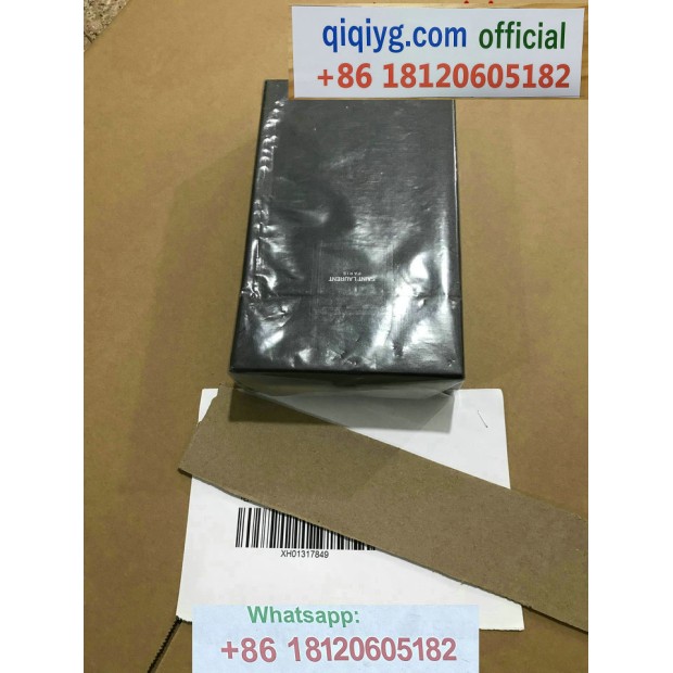 qiqiyg.com Offizielle Mode 2025: Handtaschen, Kleidung und Schuhe im Großhandel zum besten Preis QQYG158